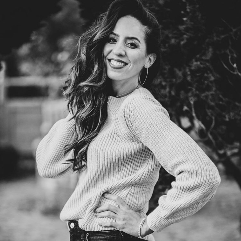 Meet your Posher, Monica
